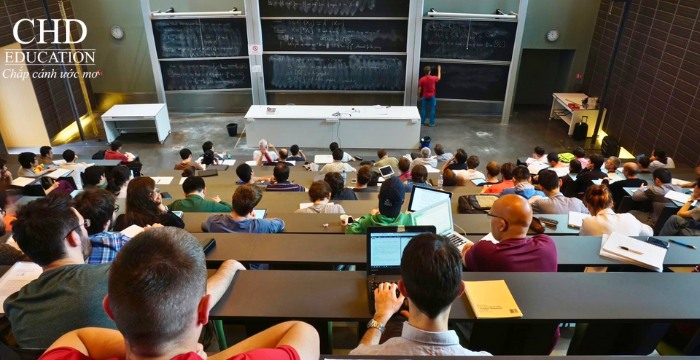 học đại học ở Pháp khác gì so với Việt Nam