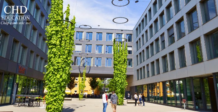 học dự bị tại Đức trường công hay tư