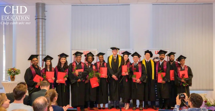 du học Đức không cần tiếng Đức tại trường tư