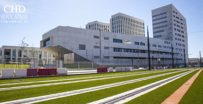 Đại học Granada TBN