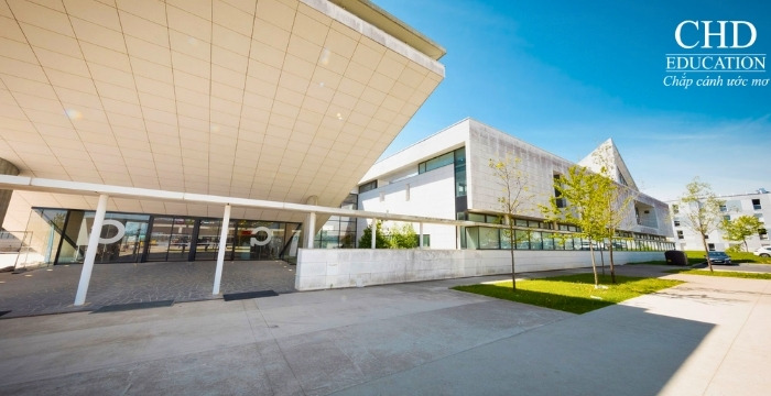 Polytech Paris Saclay Pháp
