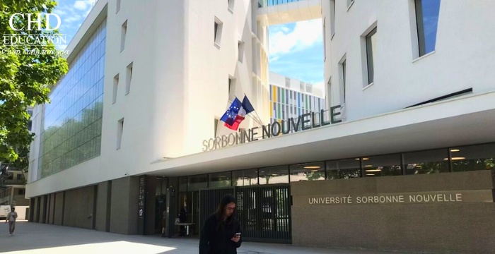 học tại Đại học Tổng hợp Sorbonne Nouvelle 