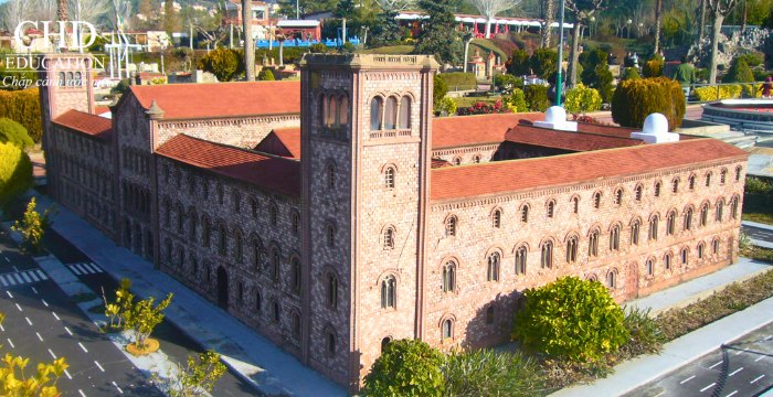 Đại học Barcelona