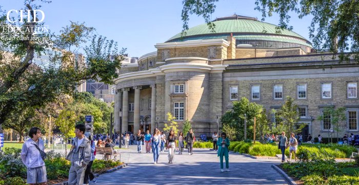 Đại học Toronto Canada
