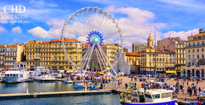 học tại thành phố Marseille