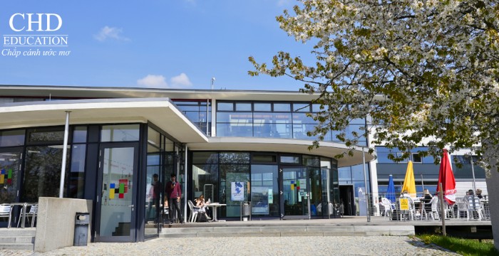 Hochschue Hof