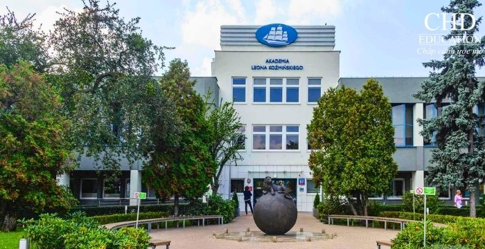  Đại học Kozminski Ba Lan