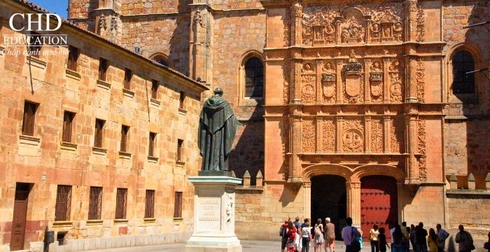 học dược tại Đại học Salamanca